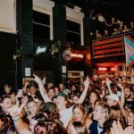 How do the βla la laβsβ happen?